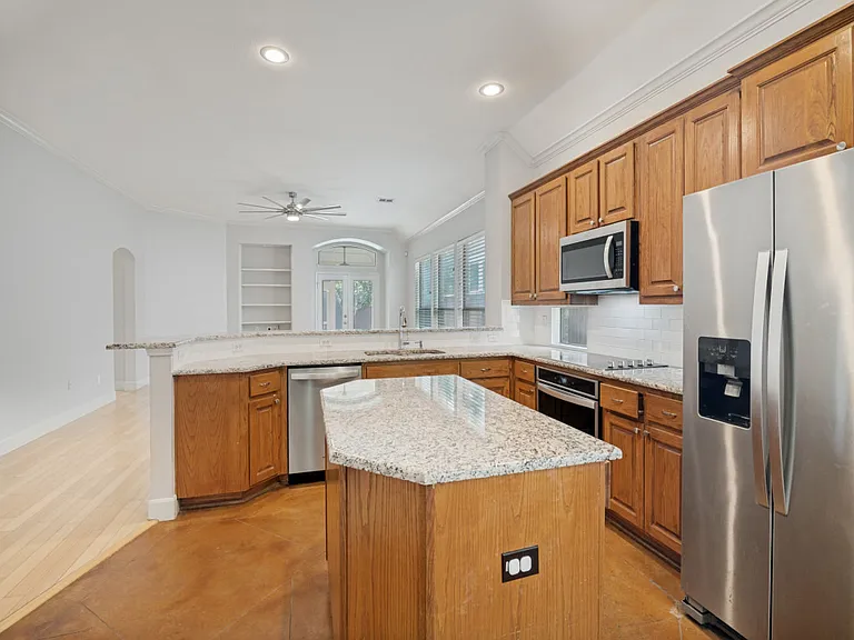 2821 Vacherie Ln — Photo 5