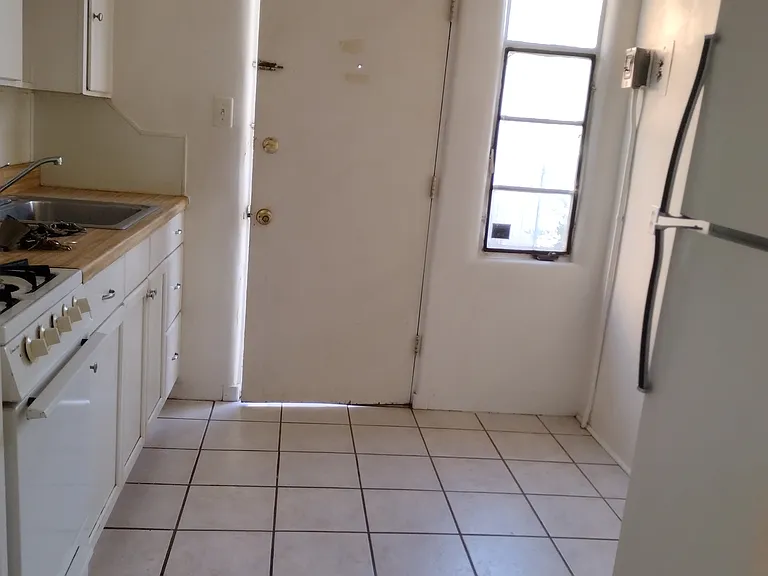 1314 Coal Ave SW #1 — Photo 5