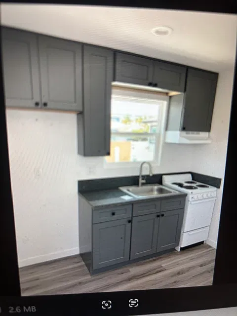 Studio, 300 sqft, $2,200 — Photo 2