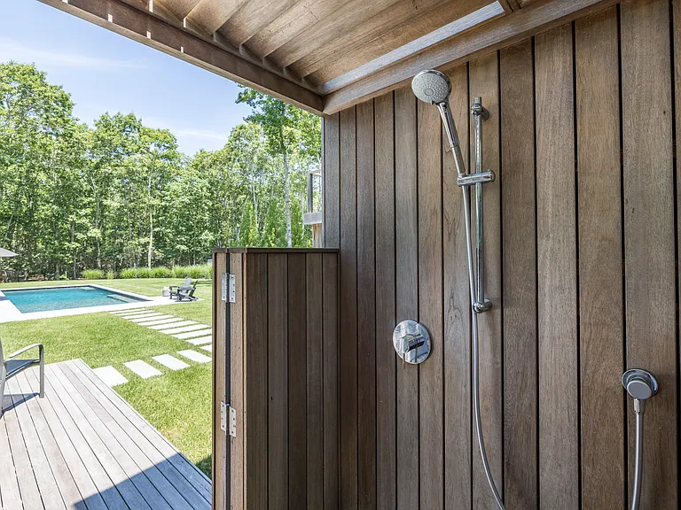 15 Margaret Dr — Photo 30