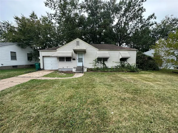 1120 Addison Dr, Saint Louis, MO 63137