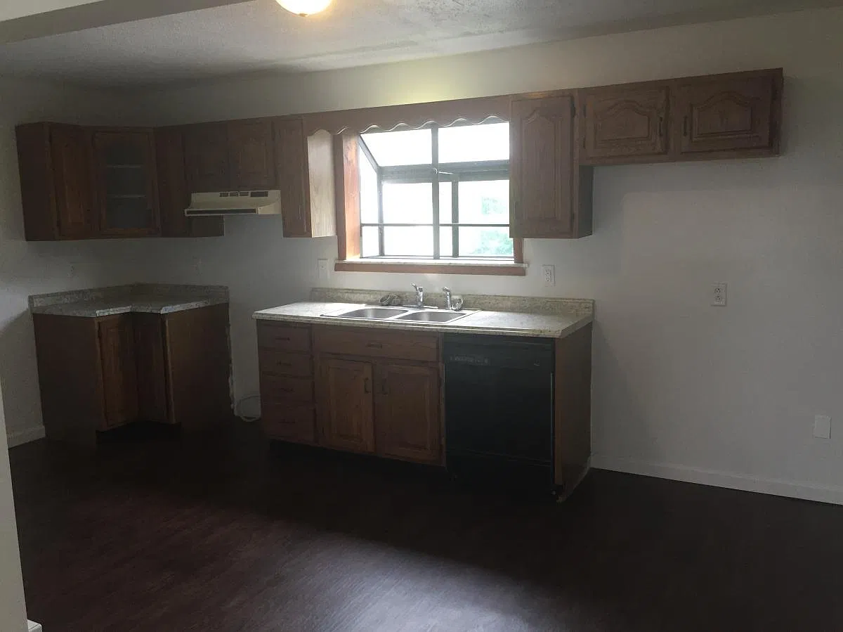 1005 Morrell Avenue — Photo 3