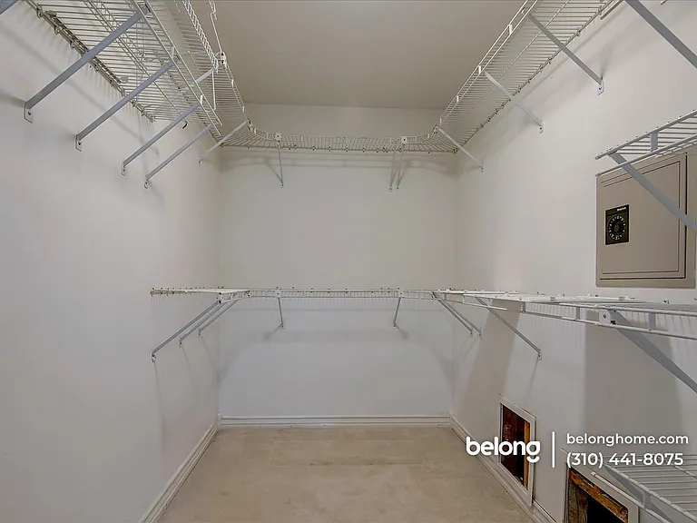 8527 Wonderland Ave — Photo 38
