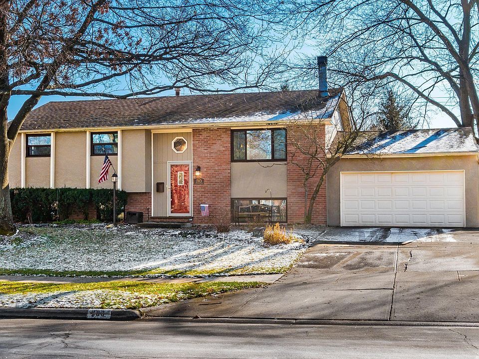 1st image of 283 Fairdale Ave