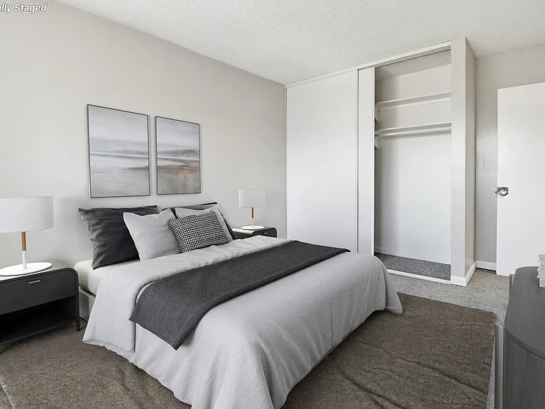 Camelot Apartments — Photo 27
