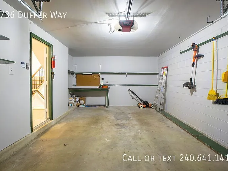 9736 Duffer Way — Photo 31