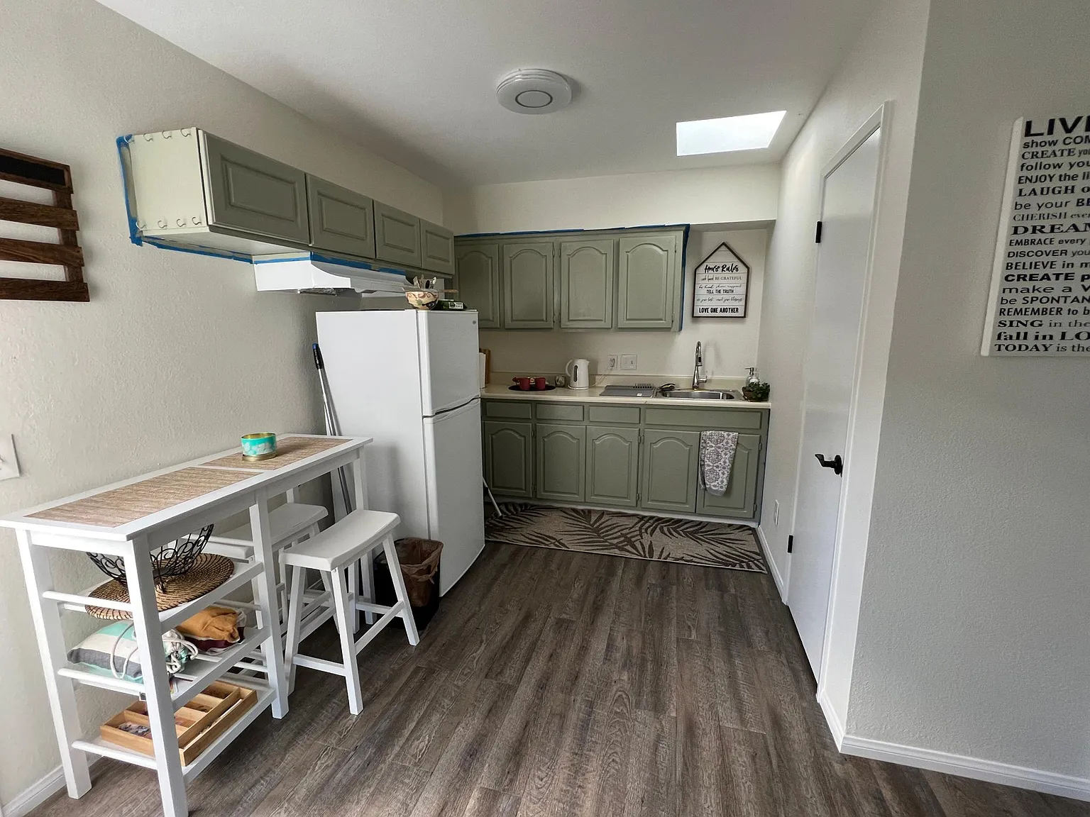 1704 Easy St — Photo 3