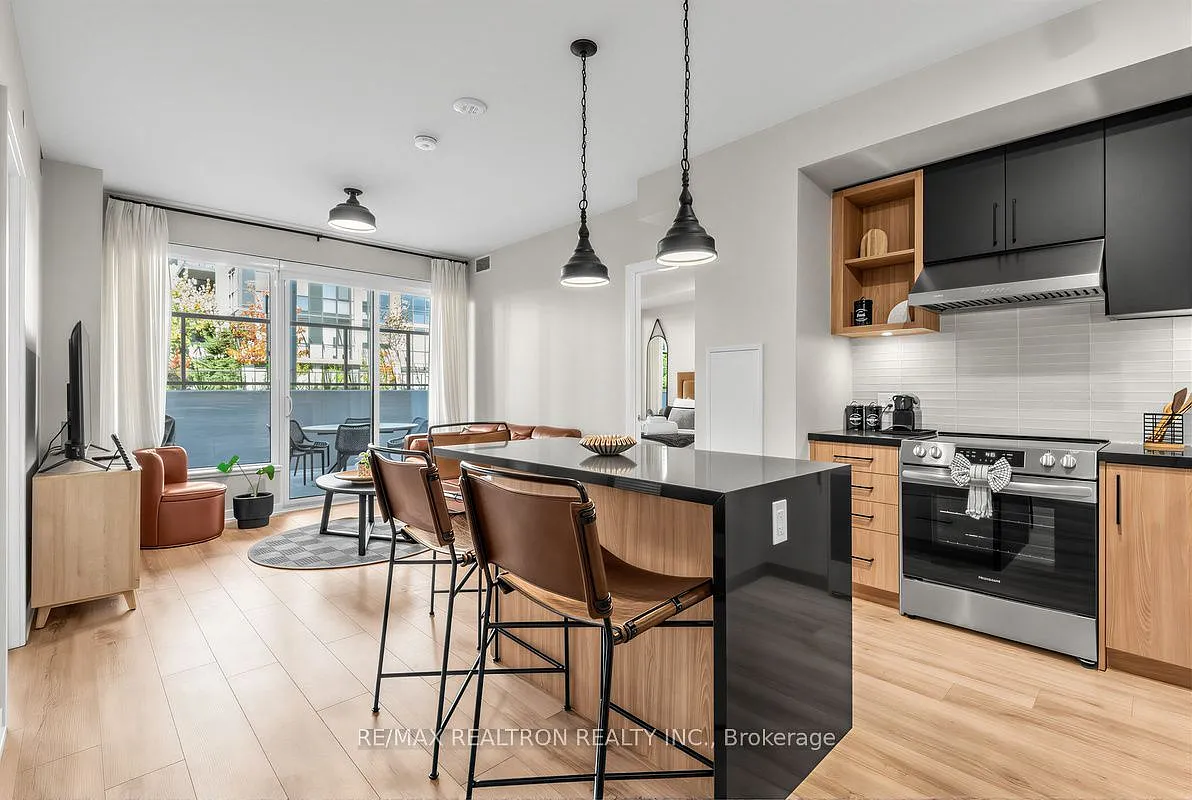 2 bed, $2,500 — Photo 2