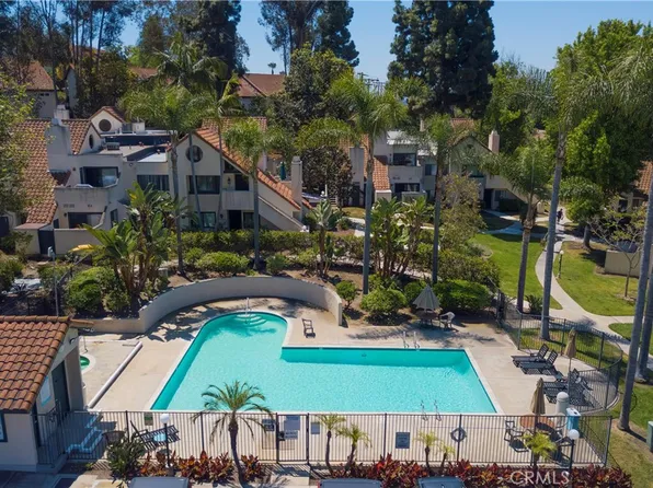 333 N Melrose Dr Unit E, Vista, CA 92083