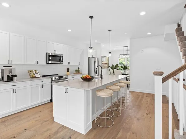 635 Main St #Townhouse 3, Wilmington, MA 01887
