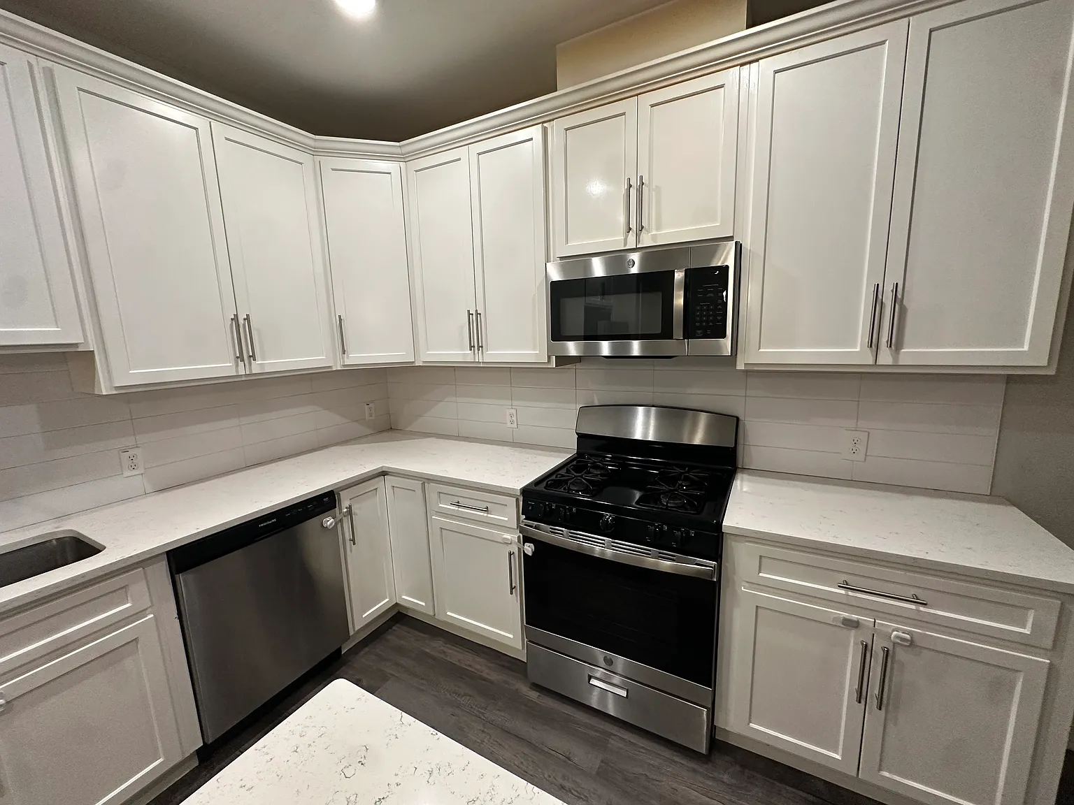 E Clay Ave, Roselle Park — Photo 4