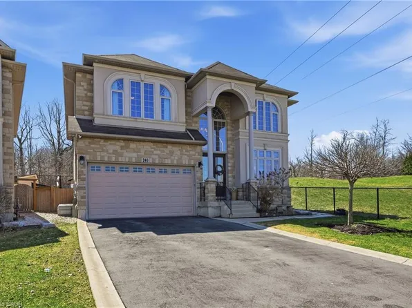 240 Cloverleaf Dr, Hamilton, ON L9K 1T2