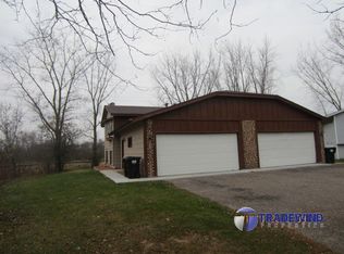 1078 122nd Ave NW, Coon Rapids, MN 55448