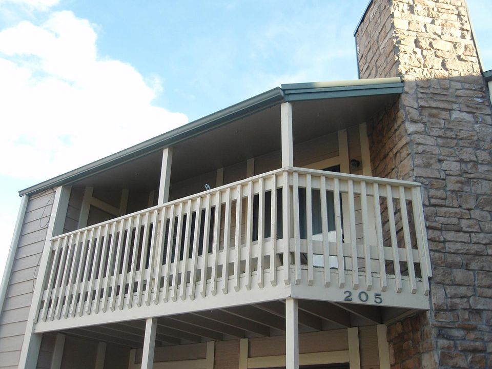 Top Floor Unit with large covered balcony