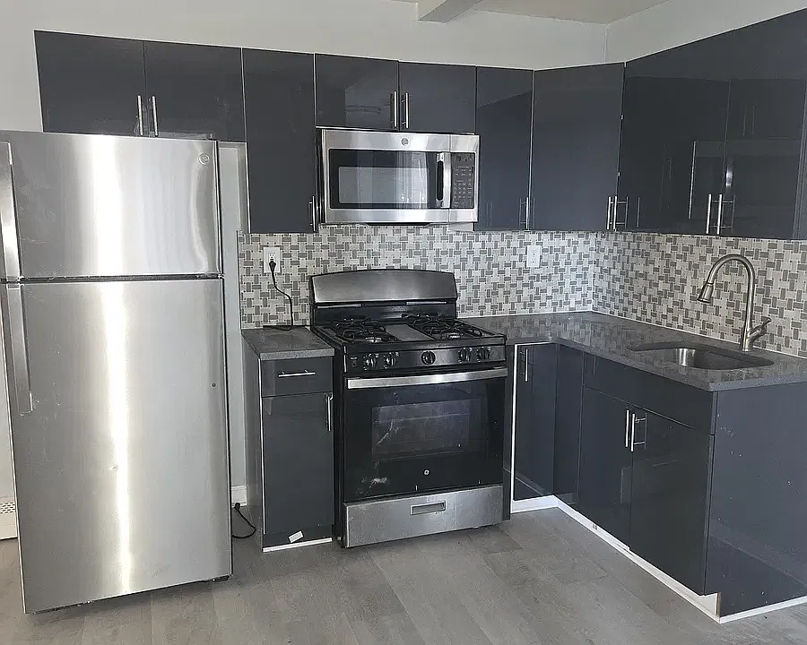 651 Barnum Ave #1