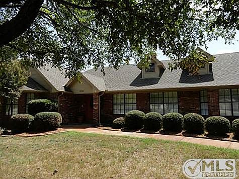 2nd image of 1790 Hunters Creek Dr