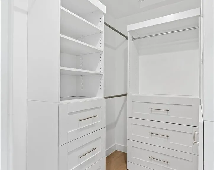 1320 Thayer Ave — Photo 23