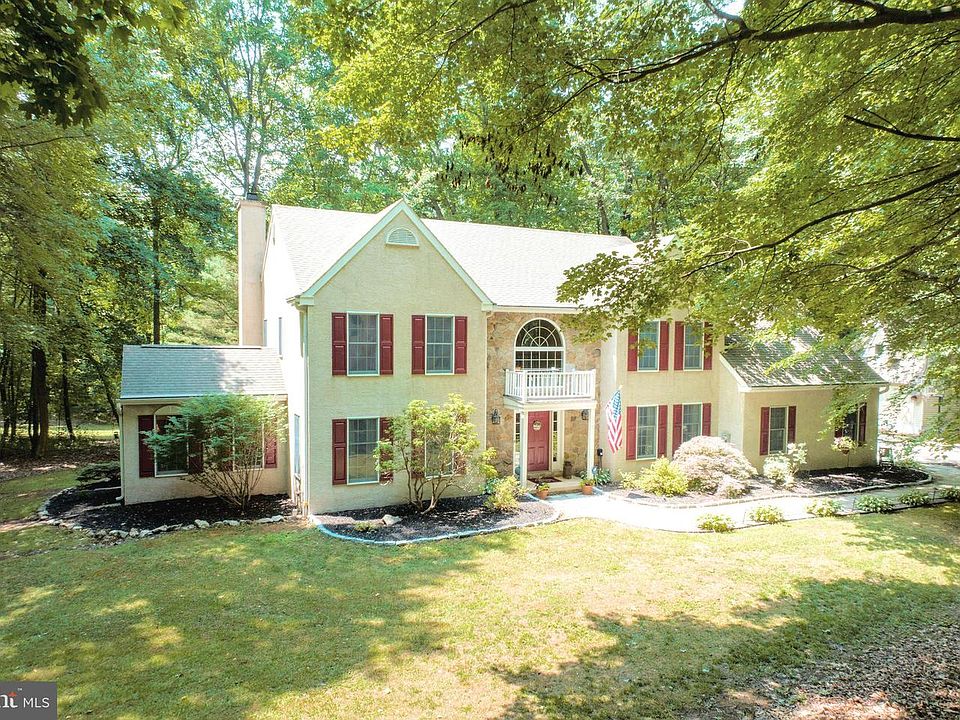 1st image of 107 Great Oak Dr