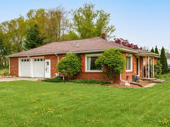 2625 Nichols Rd, Kalamazoo, MI 49004