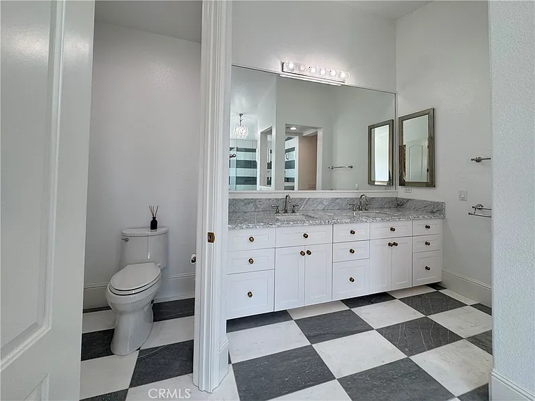 2856 Eider St — Photo 45