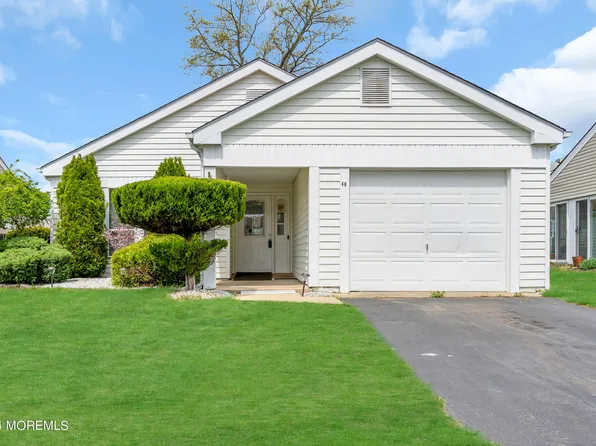 46 Elmswell Avenue, Manchester, NJ 08759