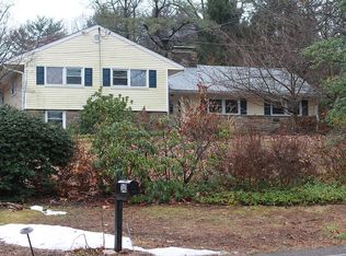 340 Paxon Hollow Rd, Media, PA 19063