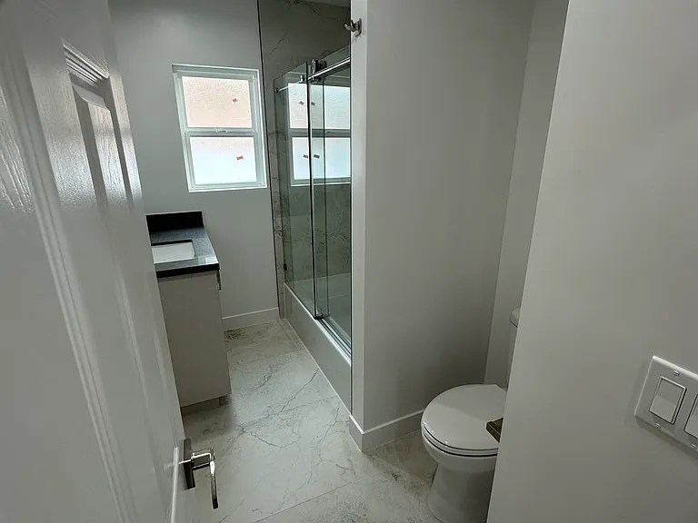 17735 Ludlow St — Photo 18