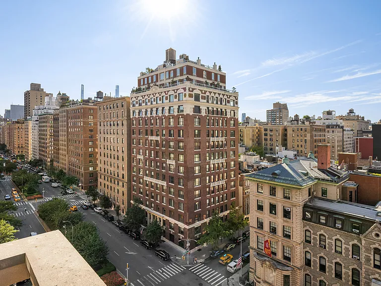 985 Park Ave #12/13 — Photo 15