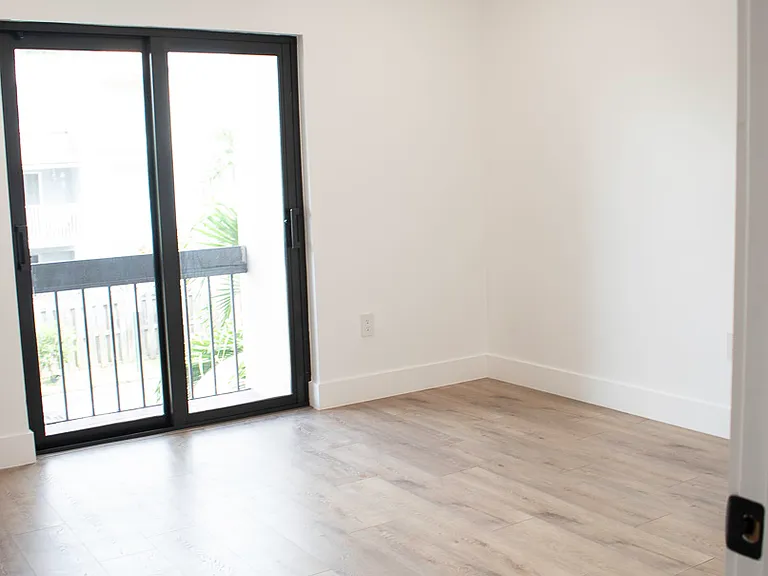 4706 SW 67th Ave #M3 — Photo 22
