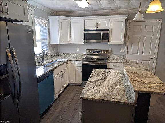 3rd image of 2821 High St