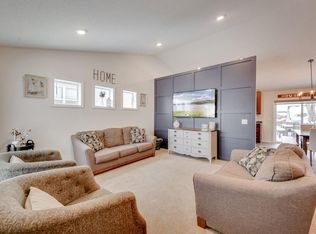 13847 Adelle Ave, Rosemount, MN 55068