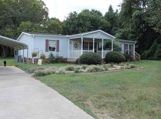 679 Miller Rd, Woodruff, SC 29388