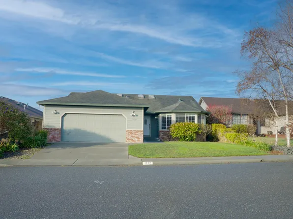 1820 Mulberry St, McKinleyville, CA 95519