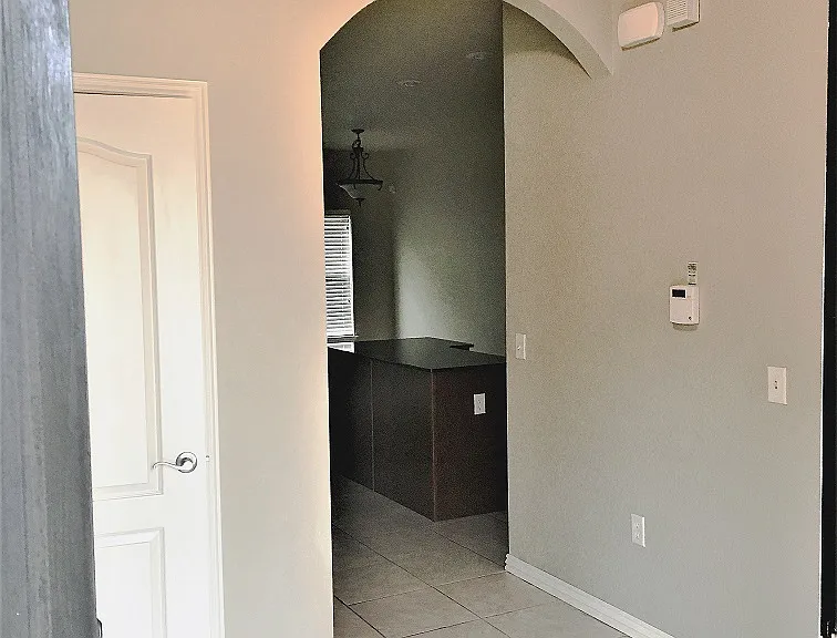 3235 W Montrail Pl — Photo 3