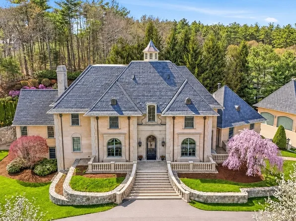 9 Wescott Dr, Hopkinton, MA 01748