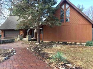 1927 Vermont St, Manhattan, KS 66502