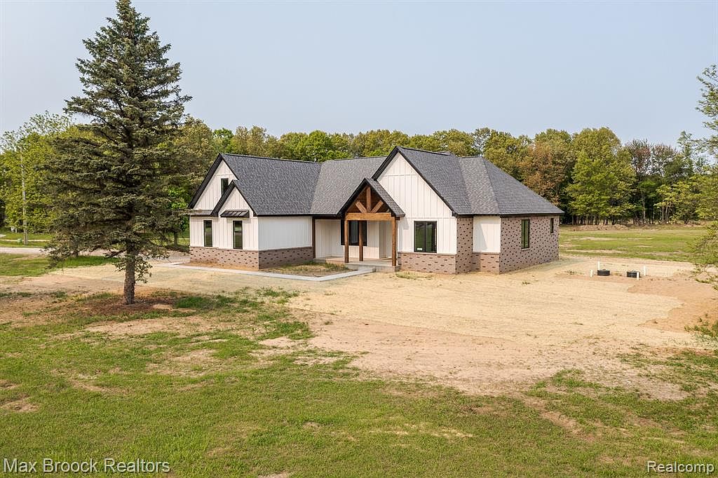 1407 Larkspur Ln, Oxford, MI 48371 MLS 20230042180 Zillow