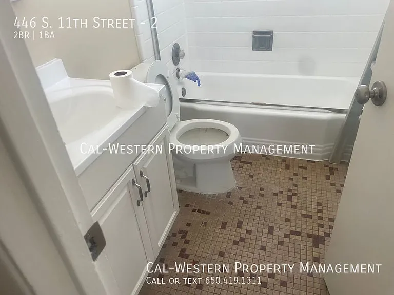 446 S 11th St #2 — Photo 2