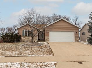 959 Southern Ridge Dr SW, Rochester, MN 55902