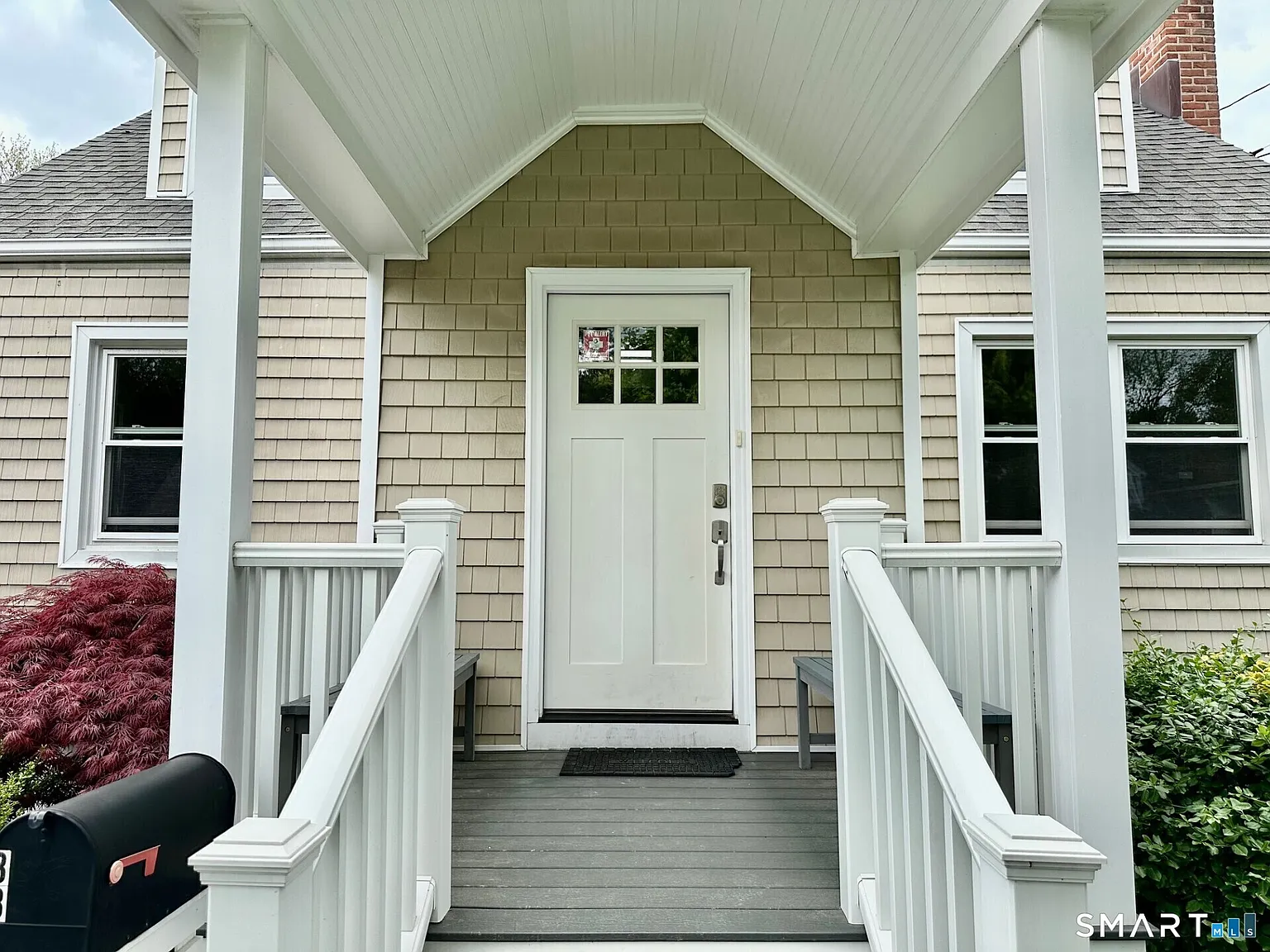 4 bed, 1.5 bath, 1432 sqft, $4,800 — Photo 3