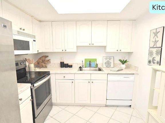 5th image of 1601 Ocean Dr S APT 806