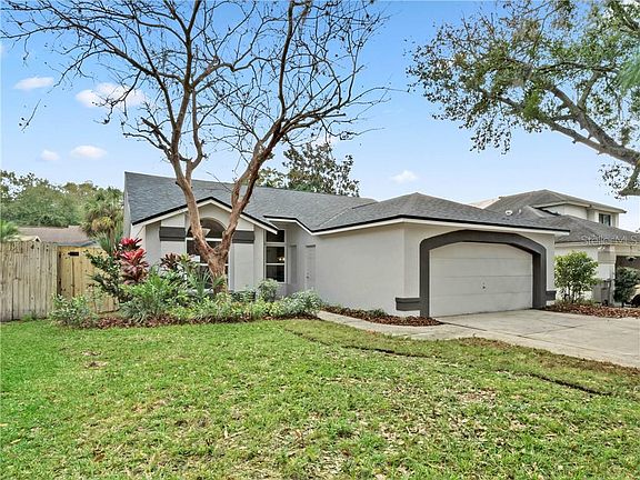2nd image of 905 Hyacinth Cove Ct