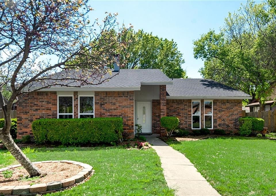 1st image of 5717 Bentley Dr