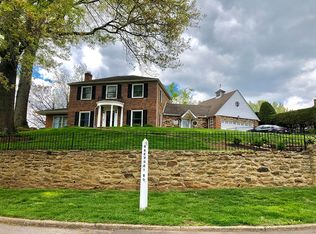 92 Oakwood Rd, Huntington, WV 25701