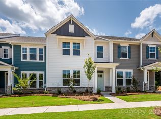 10039 Mamillion Dr, Huntersville, NC 28078