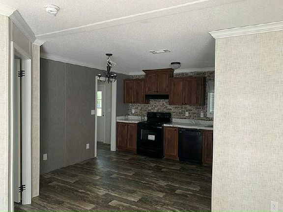 2nd image of 9323 Eden Dr #464
