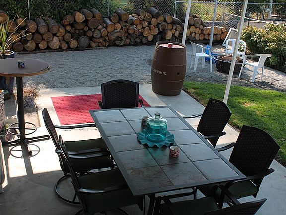5th image of 2127 W Shannon Ave