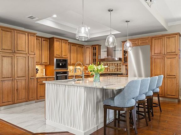 3rd image of 1554 Lake Rhea Dr
