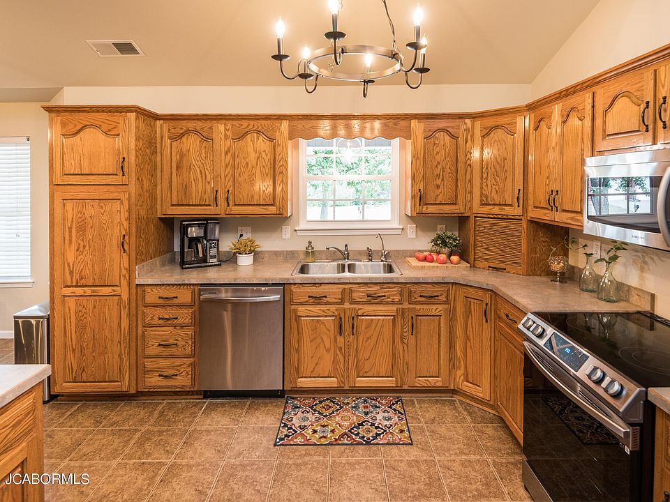 3902 Viola Vw, Jefferson City, MO 65101 Zillow