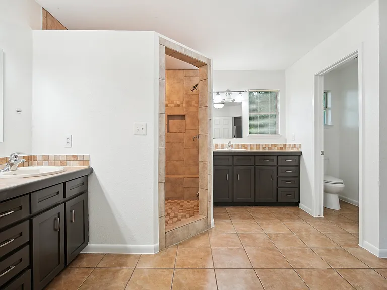 3106 E Palm Valley Blvd — Photo 20